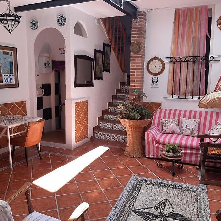 Pension Casa Fina Ruiz Almunecar Bagian luar foto
