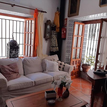 Pension Casa Fina Ruiz Almunecar Bagian luar foto