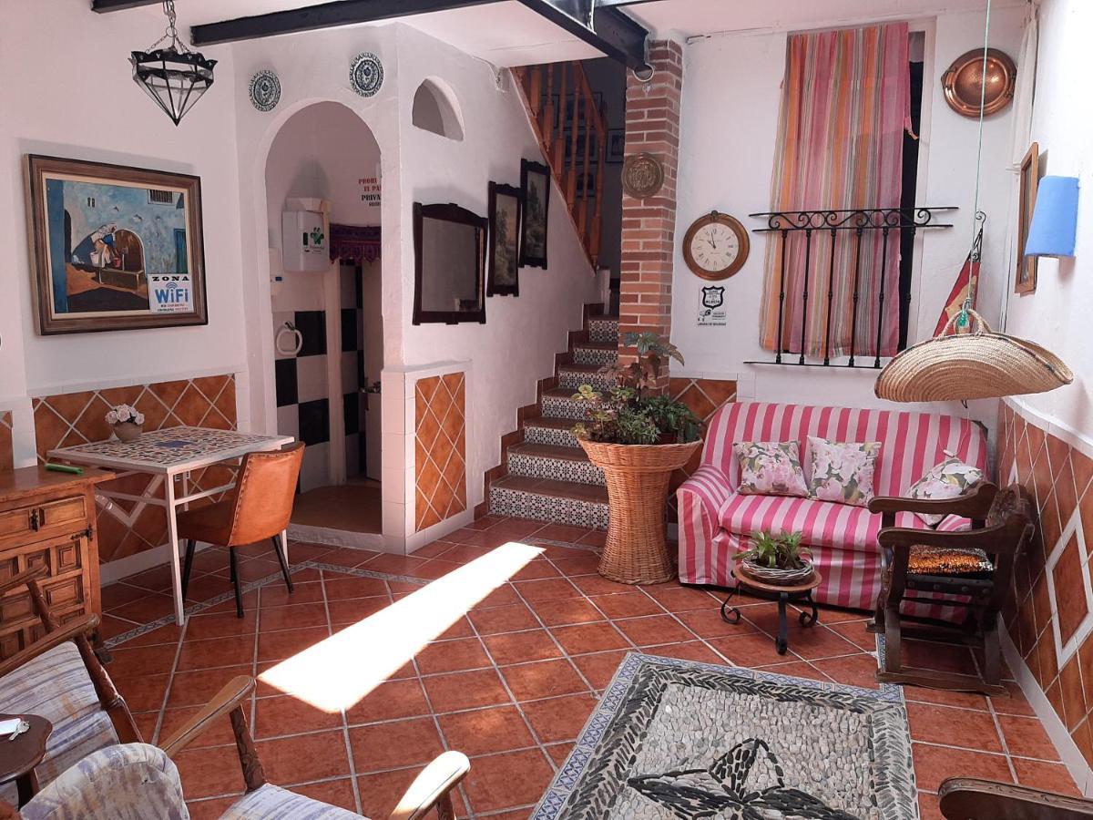 Pension Casa Fina Ruiz Almunecar Bagian luar foto