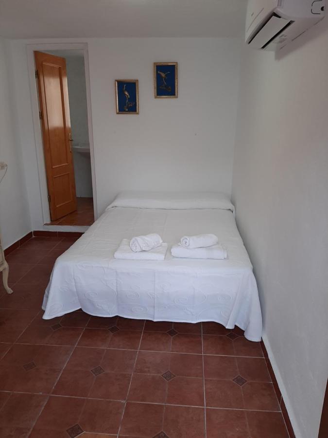 Pension Casa Fina Ruiz Almunecar Bagian luar foto