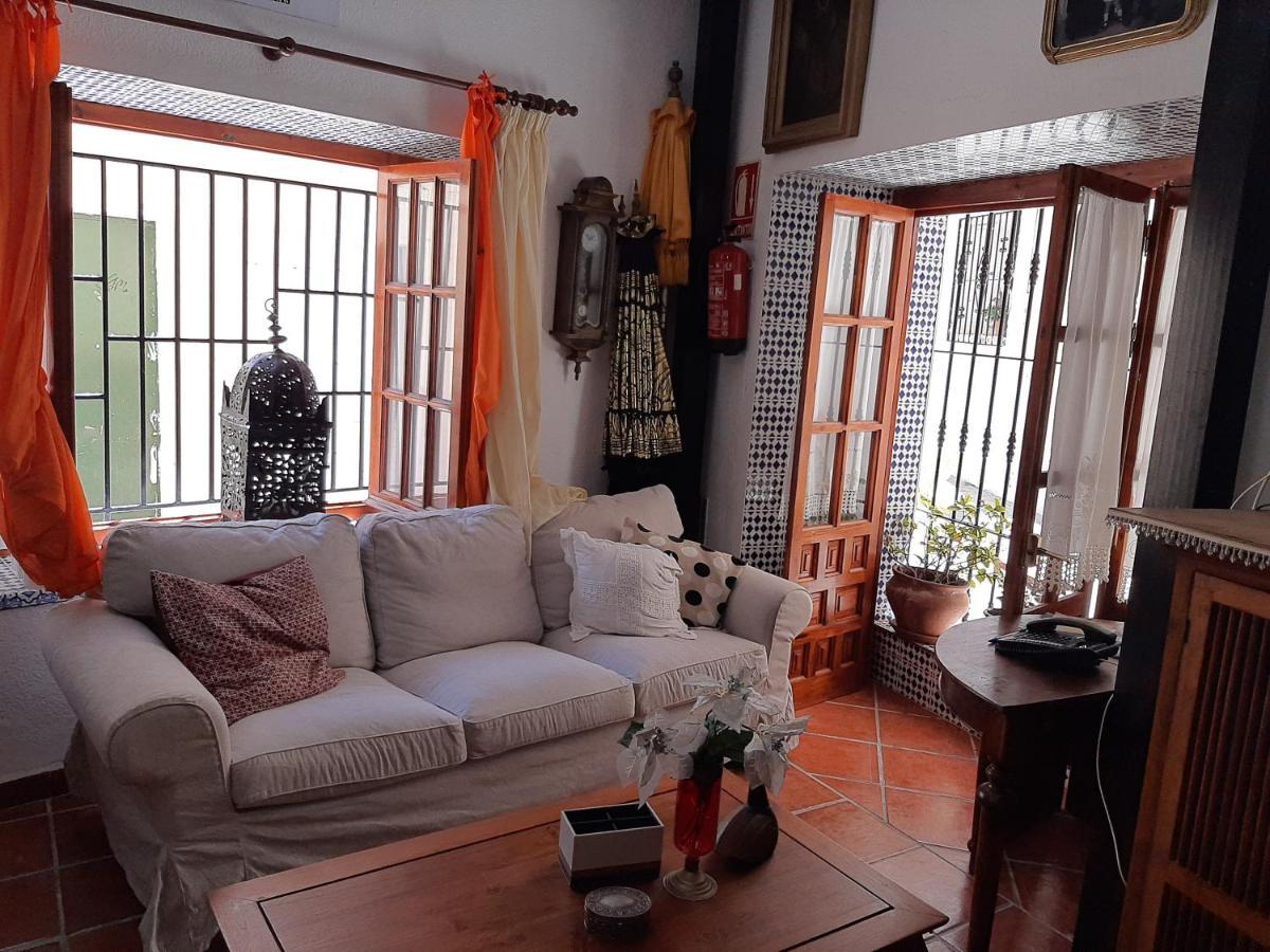 Pension Casa Fina Ruiz Almunecar Bagian luar foto